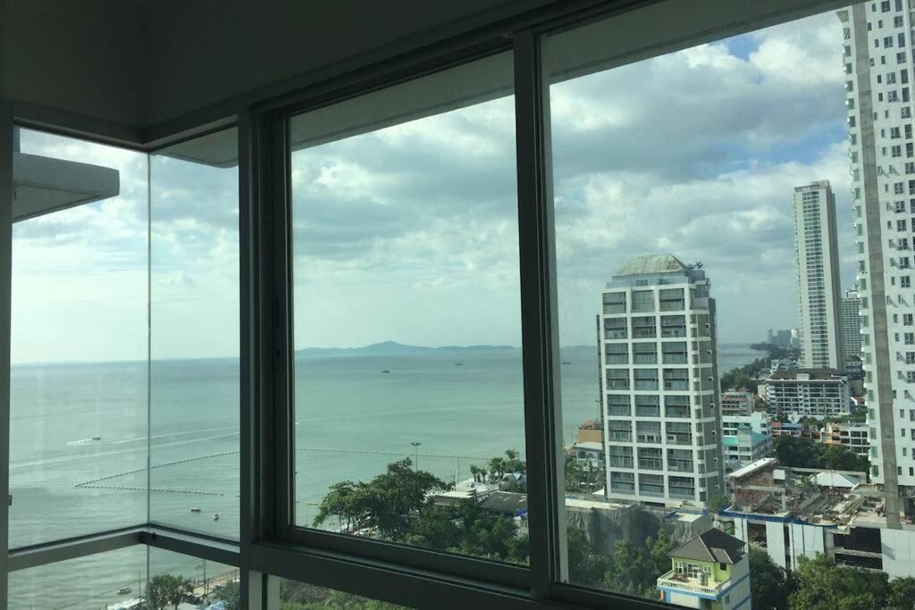 Stunning Seaview Suite Praia de Jomtien Exterior foto
